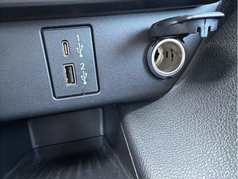 Used 2024 Nissan Leaf S FWD image 25