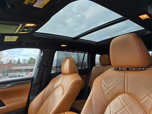 Used 2020 Toyota Highlander Platinum image 22