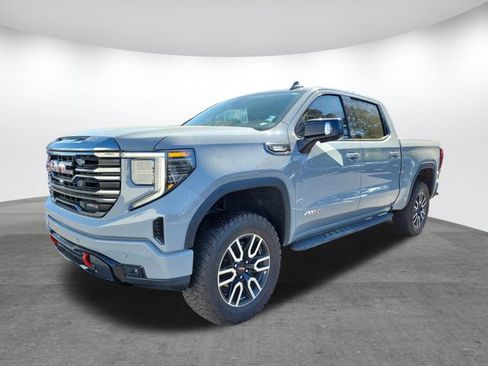 Used 2024 GMC Sierra 1500 AT4 w/ Technology Package image 3