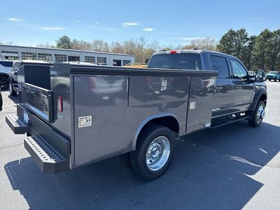 New 2026 Ford F450 Lariat