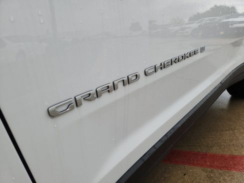 New 2026 Jeep Grand Cherokee Laredo RWD image 11
