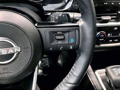 Used 2022 Nissan Pathfinder SL image 19