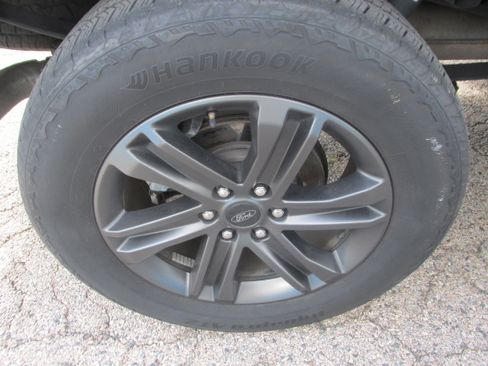 Certified 2022 Ford F150 XLT w/ Equipment Group 302A High image 15