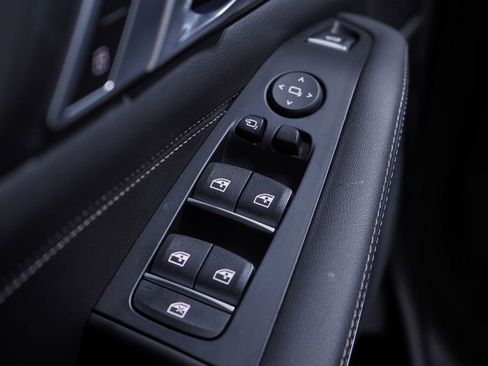 Used 2025 BMW X5 xDrive40i w/ M Sport Package image 17