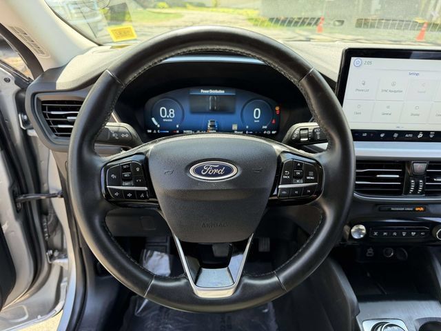 Used 2024 Ford Escape Platinum AWD/4WD image 28