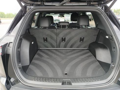 Used 2025 Chevrolet Equinox LT w/ Convenience Package II image 27