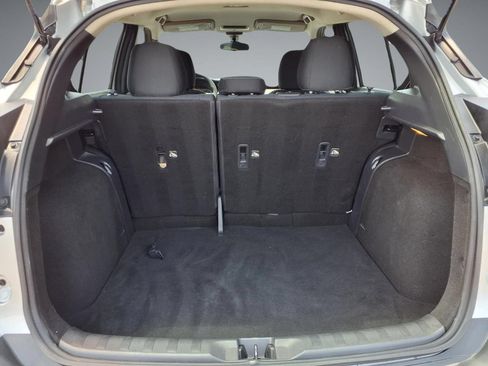 Used 2020 Nissan Kicks SV FWD image 12