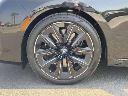 New 2025 BMW 760i xDrive 760i xDrive w/ Autobahn Package image 10