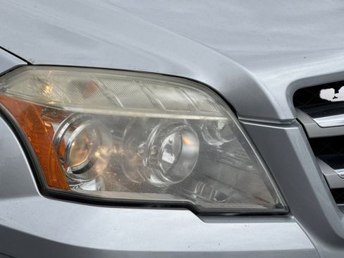 Used 2011 Mercedes-Benz GLK 350 2WD image 10