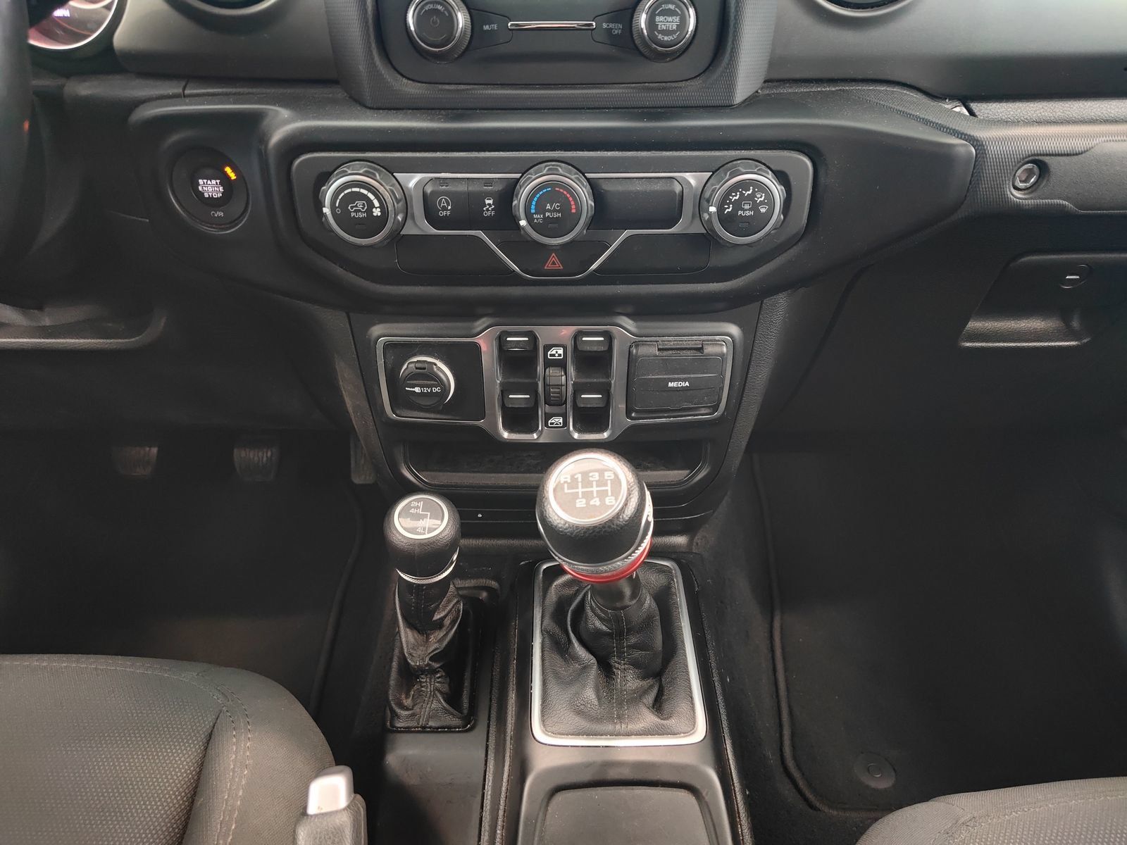 Used 2020 Jeep Gladiator Sport w/ Quick Order Package 23S AWD/4WD image 19