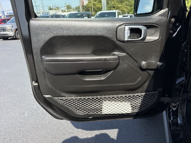 Used 2021 Jeep Gladiator Sport AWD/4WD image 30