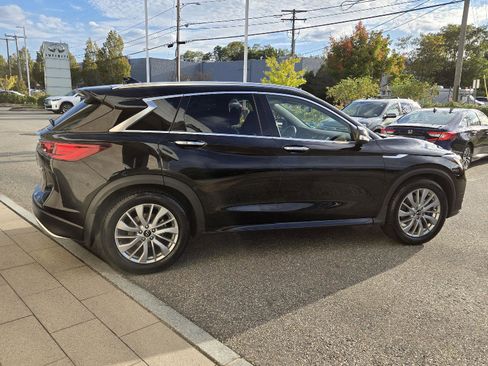 Certified 2023 INFINITI QX50 Luxe image 16