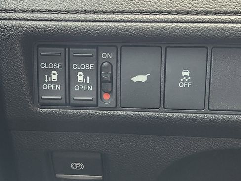 Used 2025 Honda Odyssey Sport-L image 21