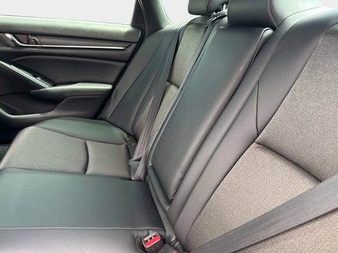 Used 2022 Honda Accord Sport image 11