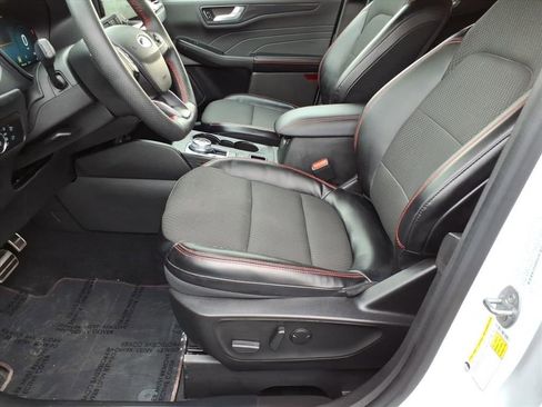 Used 2023 Ford Escape ST-Line Select w/ Tech Pack #2 image 13