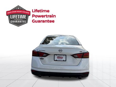 Certified 2025 Nissan Altima 2.5 SR w/ SR Premium Package FWD image 4