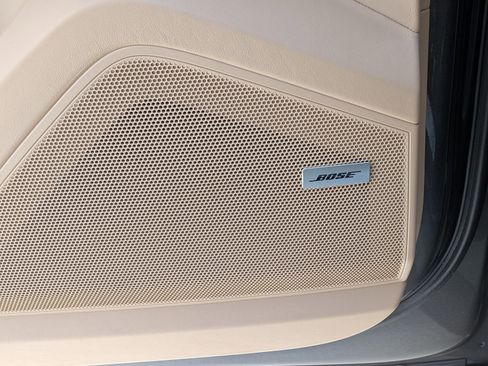 Certified 2025 Porsche Cayenne Coupe image 14