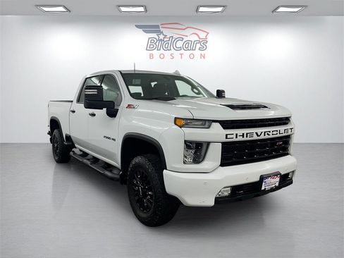 Used 2022 Chevrolet Silverado 2500 LTZ w/ LTZ Plus Package image 3