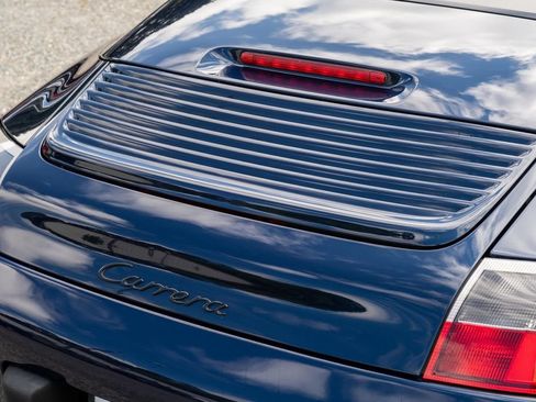 Used 1999 Porsche 911 Carrera RWD image 48