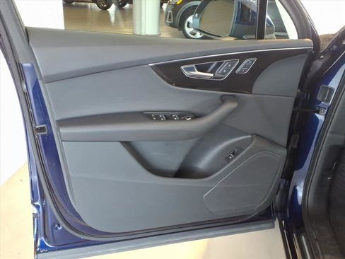 Used 2023 Audi Q7 2.0T Premium w/ Convenience Package image 10