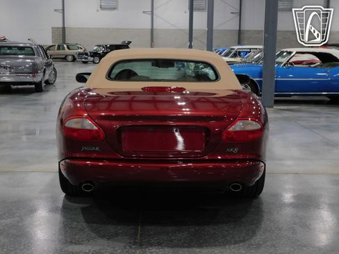 Used 1997 Jaguar XK8 Convertible image 25
