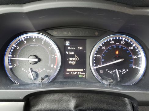 Used 2018 Toyota Highlander Limited Platinum image 26