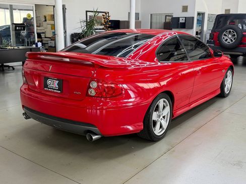 Used 2005 Pontiac GTO RWD image 2
