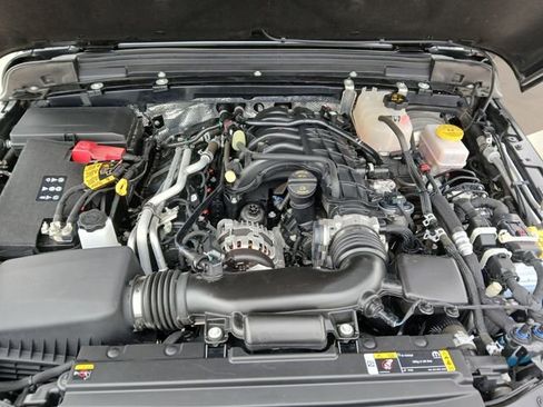 Used 2024 Jeep Wrangler Sport AWD/4WD image 29