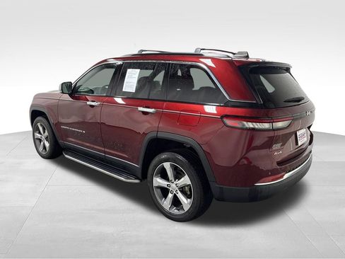 Used 2024 Jeep Grand Cherokee Limited AWD/4WD image 8