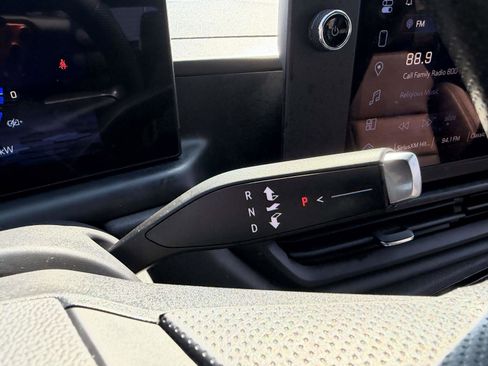 Certified 2024 Chevrolet Silverado EV W/T AWD/4WD image 25