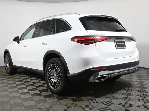 Certified 2026 Mercedes-Benz GLC 300 4MATIC image 5