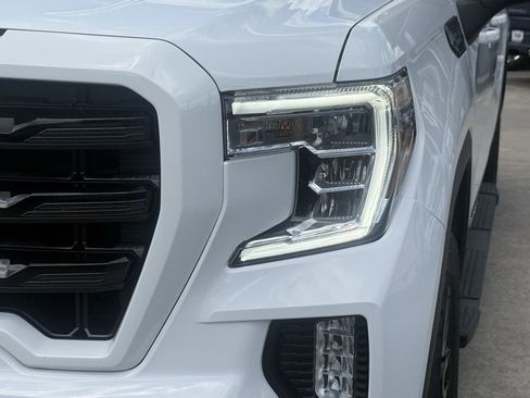 Used 2022 GMC Sierra 1500 Elevation w/ Preferred Package image 10