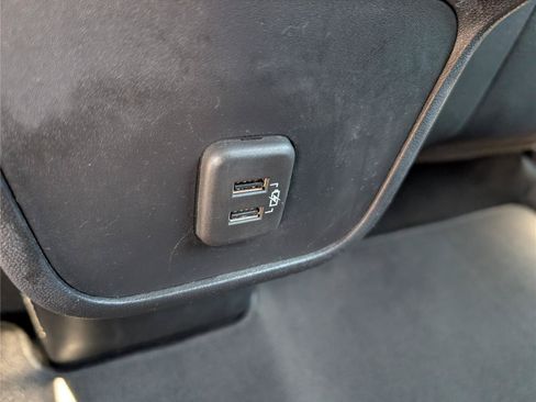 Used 2019 Chevrolet Equinox LS FWD image 14
