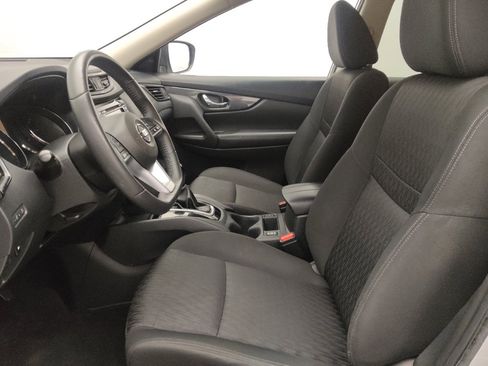 Used 2019 Nissan Rogue SV AWD/4WD image 17