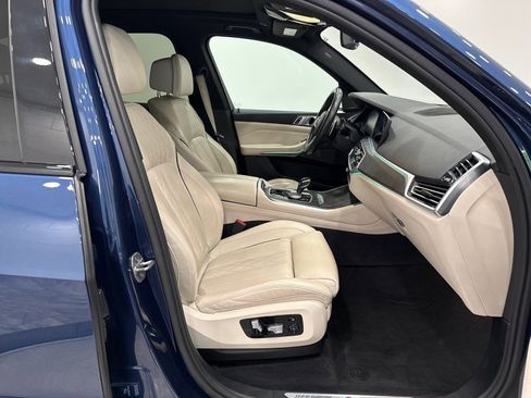 Used 2019 BMW X5 xDrive40i w/ M Sport Package image 50