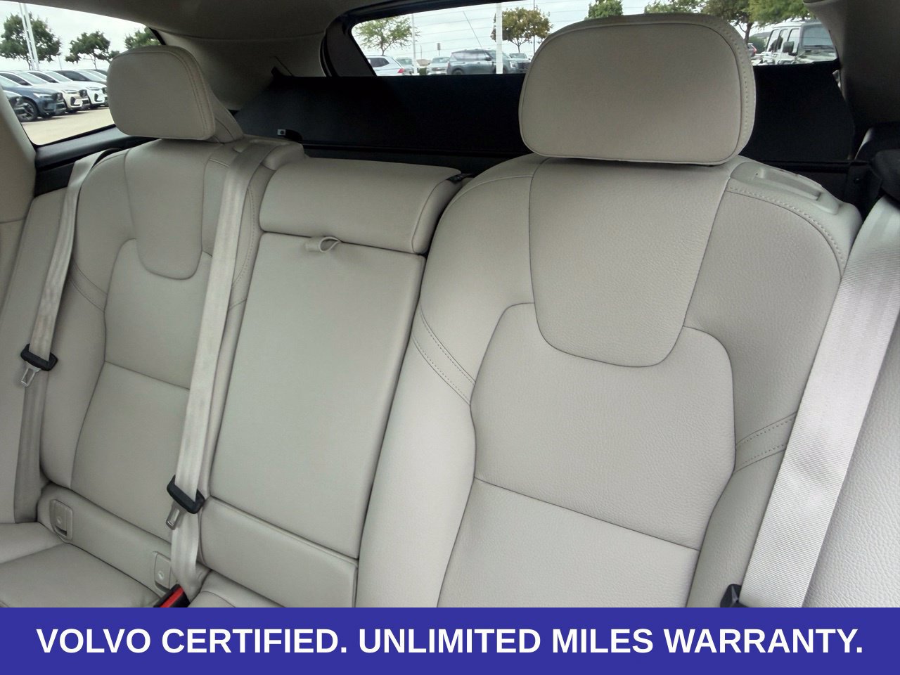 Certified 2024 Volvo XC60 B5 Plus w/ Protection Package Premier AWD/4WD image 33