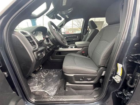New 2026 RAM 2500 Big Horn AWD/4WD image 14