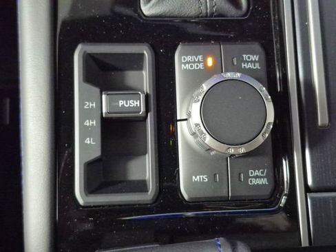 New 2026 Toyota Tundra Platinum AWD/4WD image 18