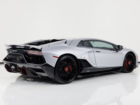 Used 2022 Lamborghini Aventador LP 780-4 Ultimae AWD/4WD image 3