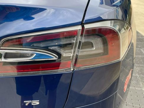 Used 2018 Tesla Model S 75D image 36