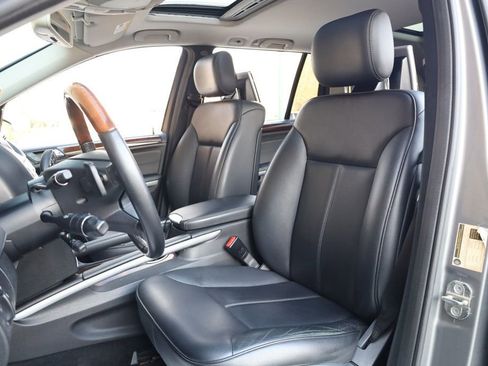 Used 2011 Mercedes-Benz GL 450 4MATIC image 15