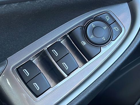 Used 2024 Chevrolet Malibu RS FWD image 17