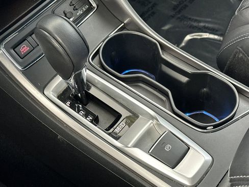 Used 2019 Subaru Ascent Limited w/ Popular Package #3 image 20