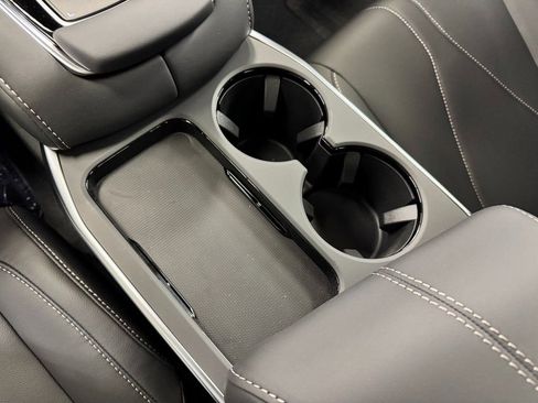 Used 2025 Acura RDX SH-AWD image 29