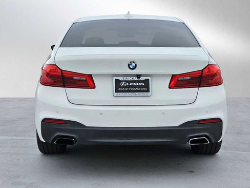 Used 2019 BMW 530e w/ M Sport Package image 4