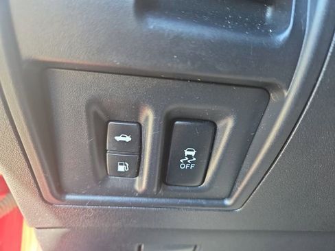 Used 2014 Lexus IS 250C image 19