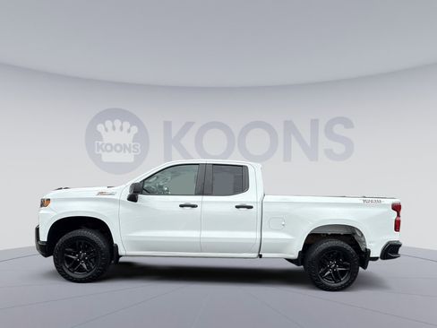 Used 2019 Chevrolet Silverado 1500 Custom Trail Boss w/ Custom Convenience Package AWD/4WD image 2
