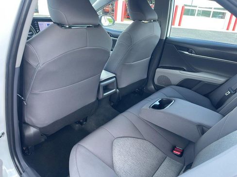Used 2022 Toyota Camry LE FWD image 13
