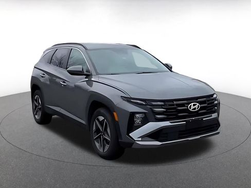 Used 2025 Hyundai Tucson SEL image 3