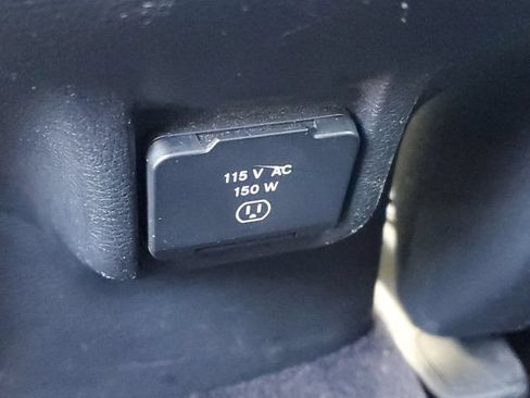 Used 2017 Jeep Cherokee High Altitude w/ Luxury Group AWD/4WD image 16